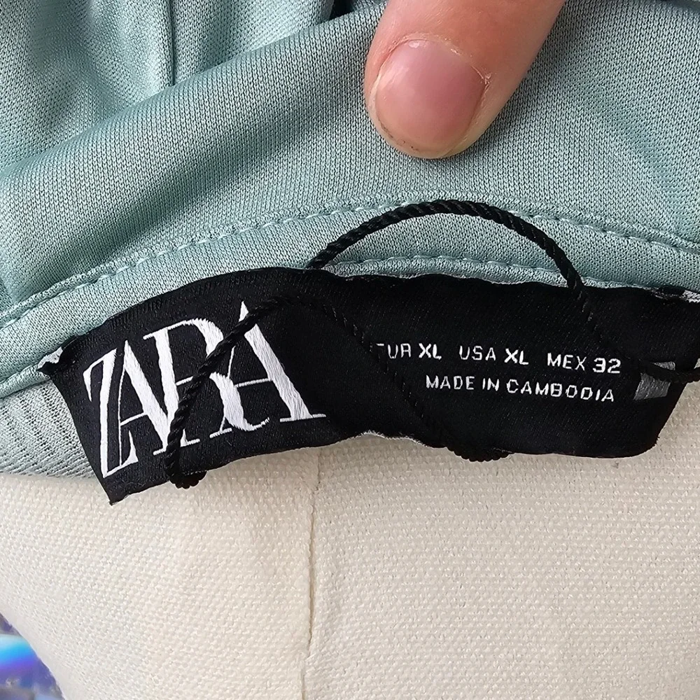 Zara Cropped Ribbed‎ Quarter Zip Pullover Jacket